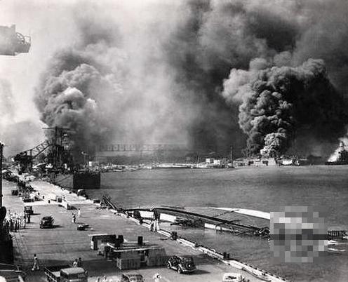 二战时，日本偷袭珍珠港，是作死还是被逼无奈？