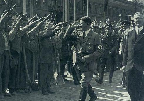 希特勒为什么这么狠犹太人？根本不是因为歧视，最后一点才是关键