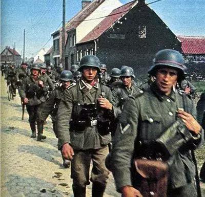 二战为何荷兰5天便亡国了，他们有抵抗吗？